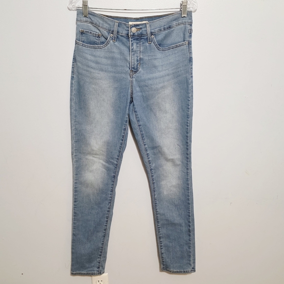 Levi's Denim - Levi's Women's 311 Shaping Skinny Jeans Light Blue Size 28